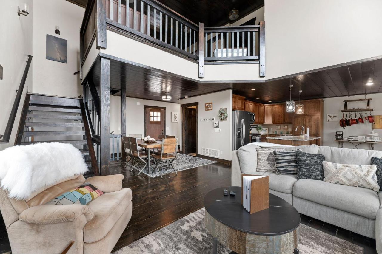 Villa Whiskey Hills At Terry Peak Lead Esterno foto